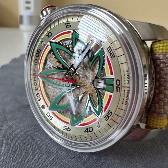 Bomberg - BB-01 Automatic Cure the BullDog - Limited Edition - Picture 4 of 8